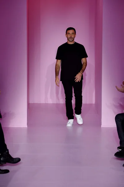 Look 65